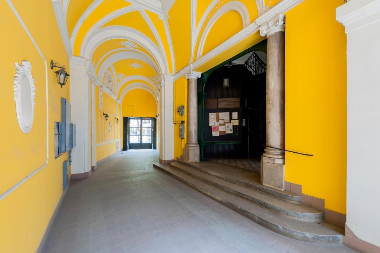 Central Seven Erzsebet Krt Budapest Exterior photo